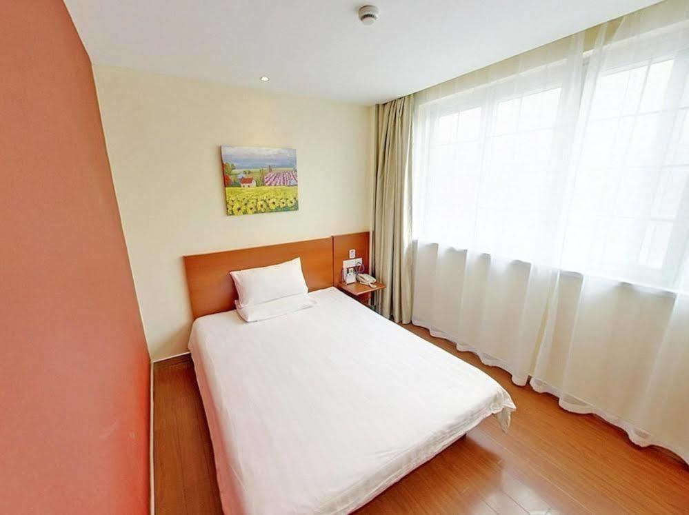 Hanting Hotel Shanghai Hongkou Football Stadium Exterior photo